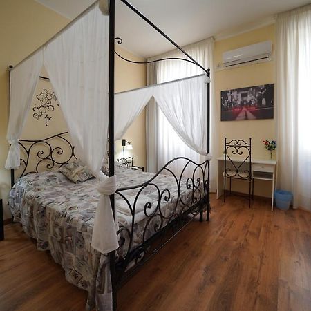 Florinda B&B Naples Luaran gambar